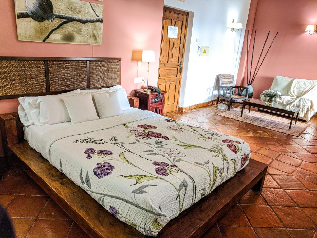 Hotel Fuente Del Sol 安特克拉 外观 照片